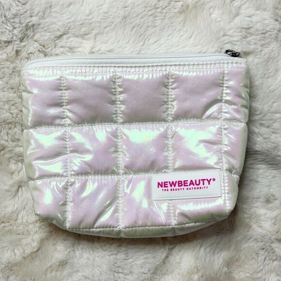 Go Dash Dot Iridescent Puffle Makeup Bag‎ - Picture 1 of 5